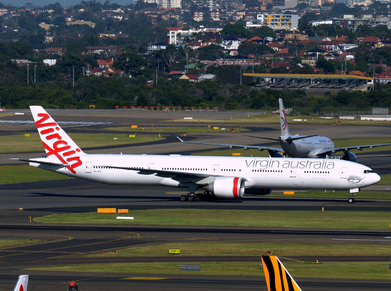 VH-VPE - 777-3ZG(ER) - Virgin Australia - SYD - 11-04-2018b