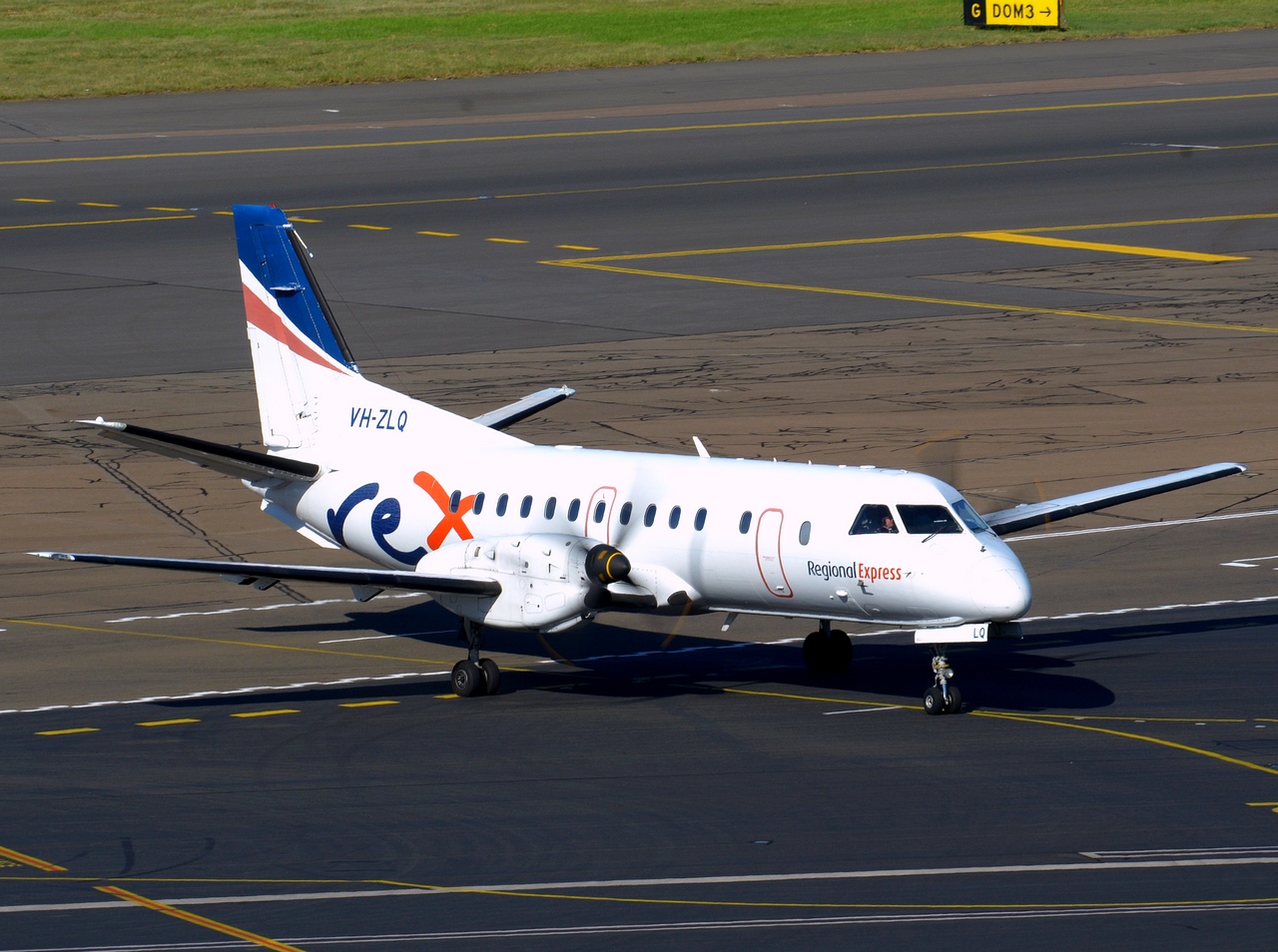 VH-ZLQ - Saab 340B - REX _ Regional Express - SYD - 11-04-2018