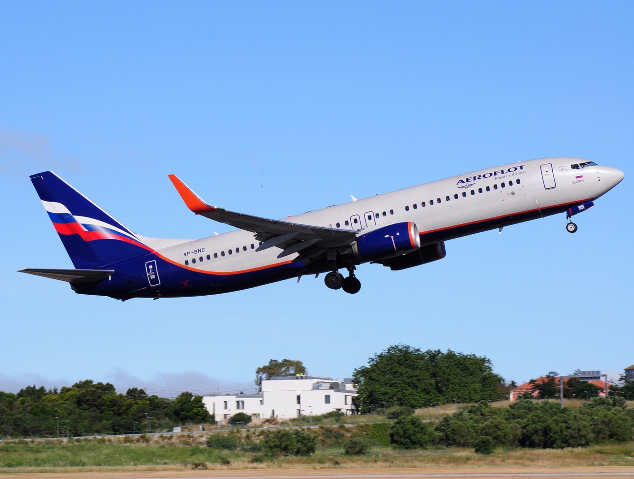 VP-BNC - 737-800(WL) - Aeroflot _ Russian Airlines - LIS - 15-06-2018
