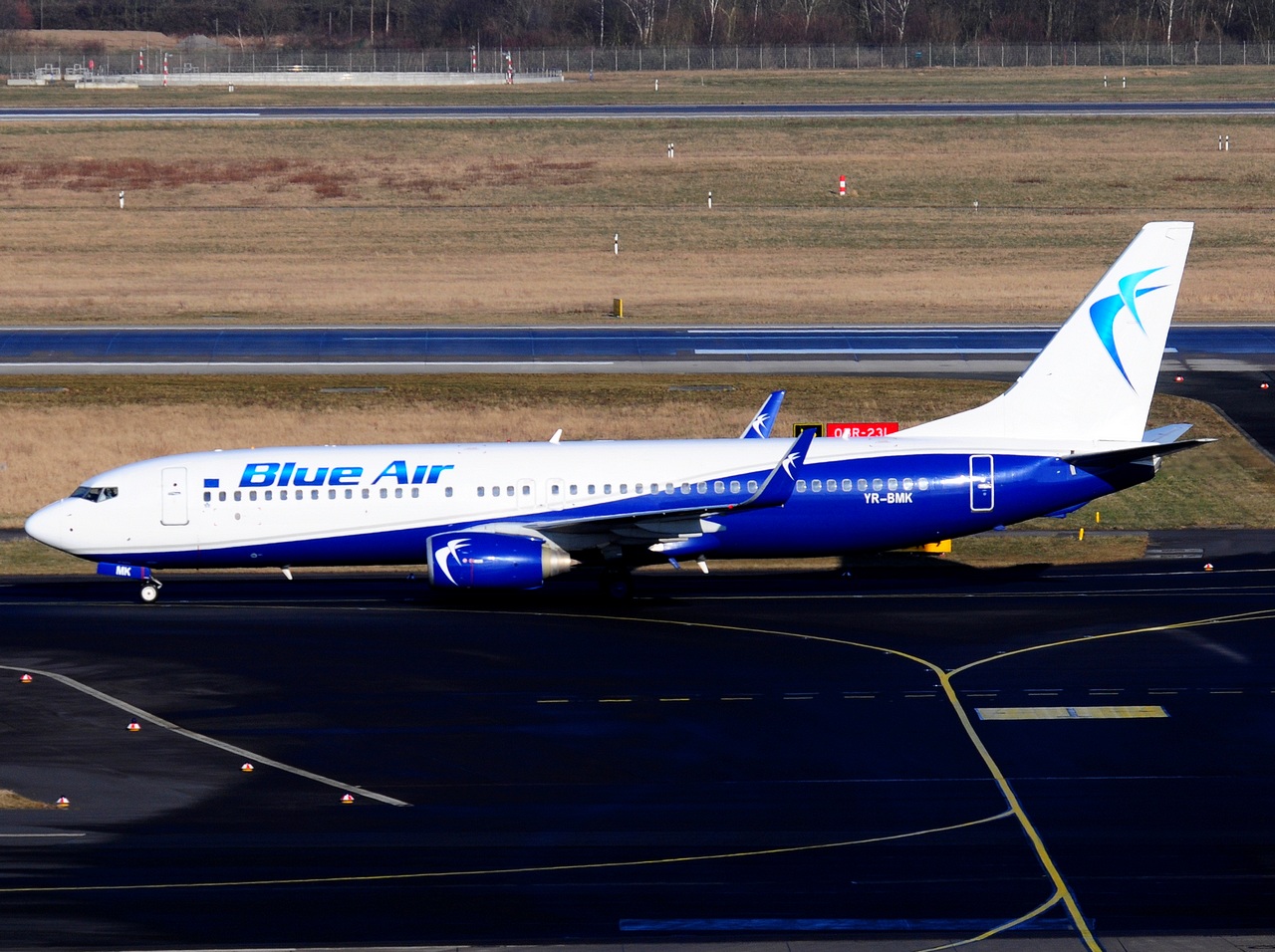 YR-BMK - 737-82R(WL) - Blue Air - DUS - 27-02-2018