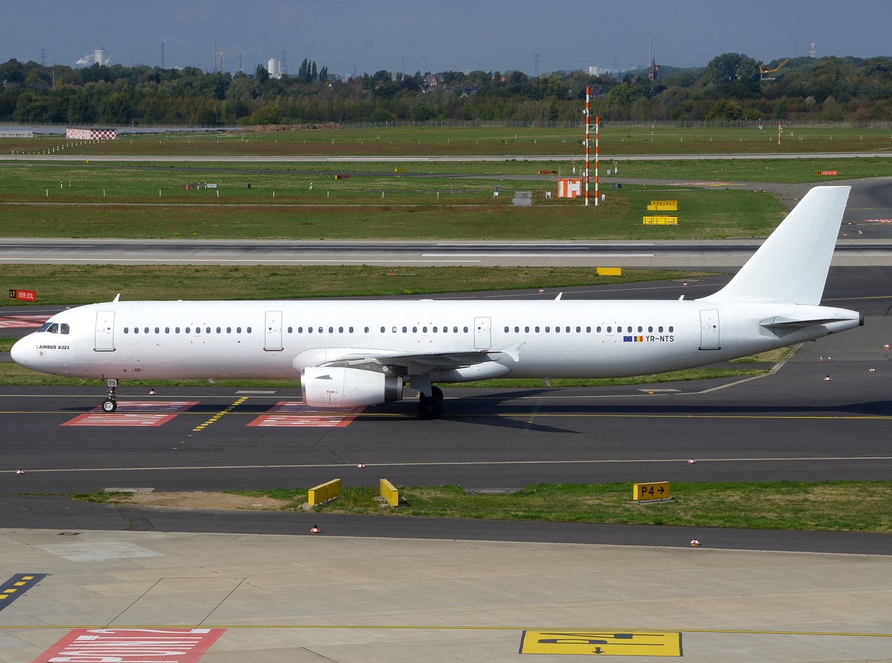 YR-NTS - A321-231 - Just Us Air - DUS - 15-09-2018