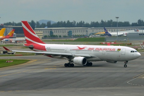 3B-NBM - A330-202 - Air Mauritius - SIN - 06-01-2018