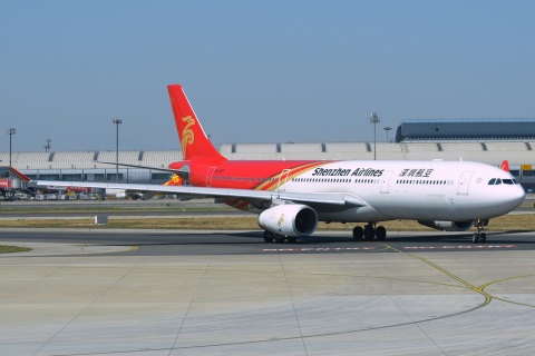 B-1017 - A330-343 - Shenzhen Airlines - PEK - 15-04-2018b