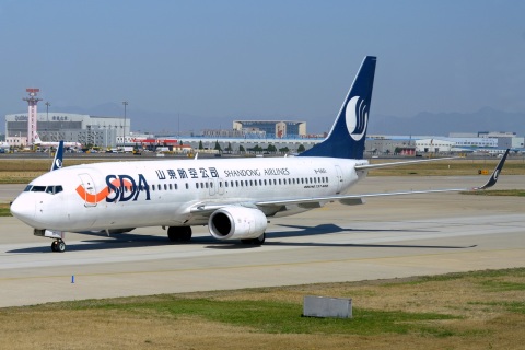 B-5651 - 737-85N(WL) - Shandong Airlines - PEK - 15-04-2018