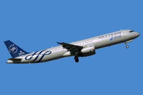 B-6553 - A321-231 - China Southern Airlines - PEK - 15-04-2018