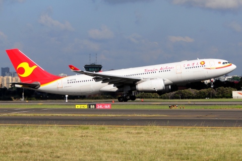 B-8776 - A330-243 - Tianjin Airlines - SYD - 07-04-2018