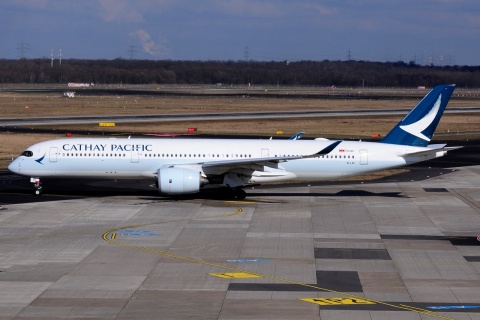 B-LRI - A350-941 - Cathay Pacific Airways - DUS - 27-02-2018