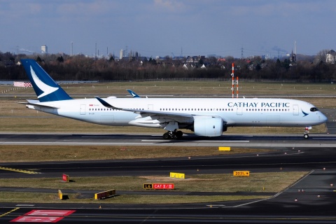 B-LRI - A350-941 - Cathay Pacific Airways - DUS - 27-02-2018c