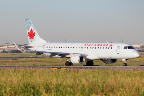 C-FHKE - ERJ-190AR (ERJ-190-100 IGW) - Air Canada - YYZ - 08-07-2018