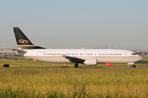 C-FLEN - 737-4Y0 - Flair Airlines - YYZ - 08-07-2018b