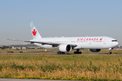 C-FNNU - 777-333(ER) - Air Canada - YYZ - 08-07-2018