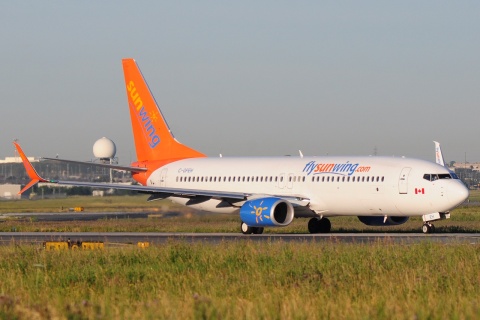 C-GFEH - 737-8GS(WL) - Sunwing Airlines - YYZ - 08-07-2018b