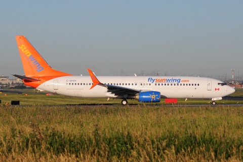 C-GFEH - 737-8GS(WL) - Sunwing Airlines - YYZ - 08-07-2018c