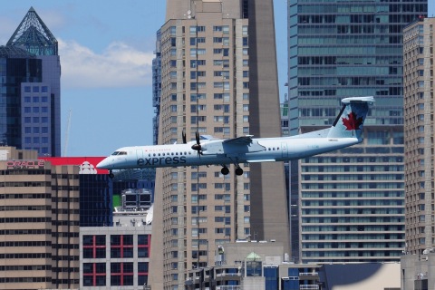 C-GGMI - DHC-8-402Q - Air Canada Express - YTZ - 06-07-2018