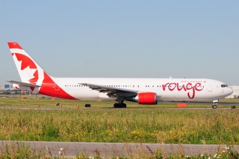 C-GHLK - 767-35H(ER) - Air Canada Rouge - YYZ - 08-07-2018