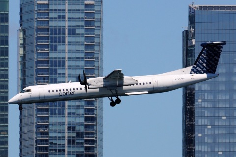 C-GLQN - DHC-8-402Q - Porter Airlines - YTZ - 06-07-2018b