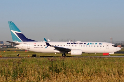 C-GWSR - 737-8CT(WL) - WestJet - YYZ - 08-07-2018