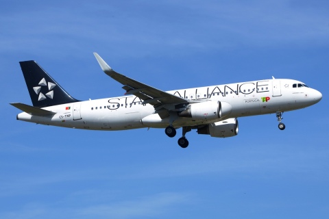 CS-TNP - A320-214 - TAP _ Air Portugal - LIS - 14-06-2018