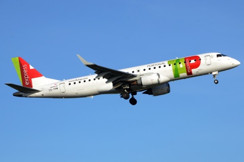 CS-TPW - ERJ-190LR (ERJ-190-100 LR) - TAP Express - LIS - 14-06-2018
