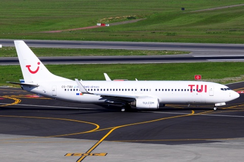 CS-TQU - 737-8K2(WL) - TUI Airlines Belgium - BRU - 05-05-2018b