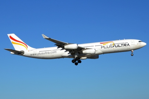 EC-MFA - A340-313 - Plus Ultra Lineas Aereas - YYZ - 07-07-2018