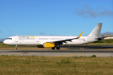 EC-MHB - A321-231(WL) - Vueling - LIS - 15-06-2018