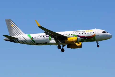 EC-MOG - A320-232(WL) - Vueling - BRU - 05-05-2018b