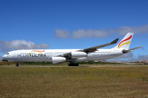 EC-MQM - A340-313 - Plus Ultra Lineas Aereas - LIS - 15-06-2018