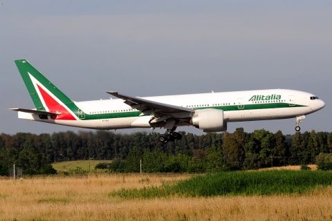 EI-ISO - 777-243(ER) - Alitalia - FCO - 28-05-2018