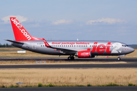 G-CELH - 737-330(WL) - Jet2 - CDG - 10-09-2018