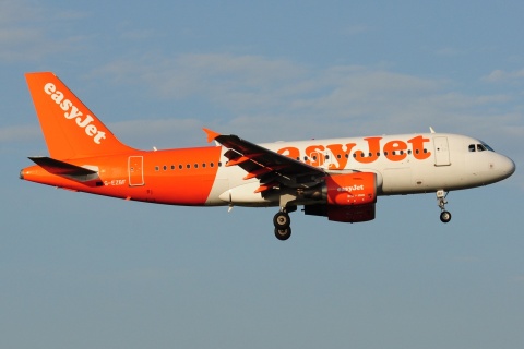 G-EZBF - A319-111 - easyJet - FCO - 28-05-2018