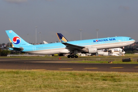 HL8027 - A330-323 - Korean Air Lines - SYD - 07-04-2018