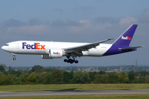 N886FD - 777-FS2 - Federal Express (FedEx) - LGG - 12-09-2018
