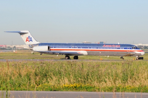 N9613 - MD-80 - American Airlines - YYZ - 08-07-2018b