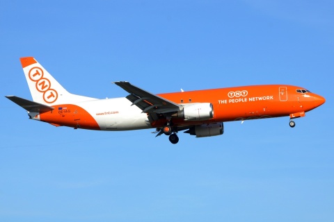 OE-IAG - 737-4Q8 - TNT Airways - LIS - 14-06-2018