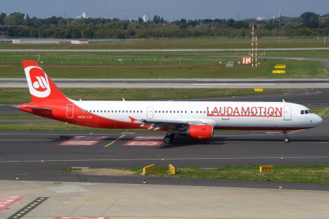 OE-LCK - A321-211 - LaudaMotion - DUS - 15-09-2018b
