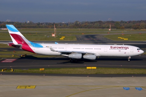 OO-SCW - A340-313 - Eurowings - DUS - 21-10-2018b
