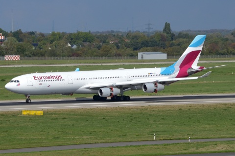 OO-SCX - A340-313 - Eurowings - DUS - 15-09-2018