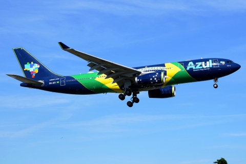 PR-AIV - A330-243 - AZUL Linhas Aereas Brasileiras - LIS - 14-06-2018