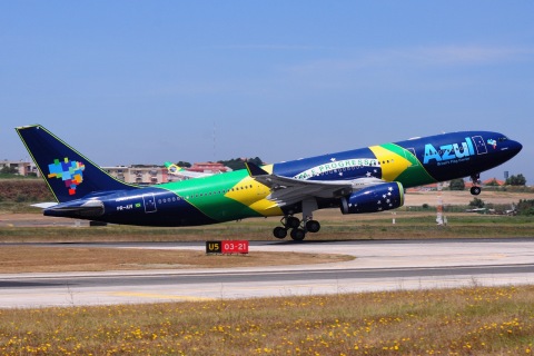 PR-AIV - A330-243 - AZUL Linhas Aereas Brasileiras - LIS - 14-06-2018b