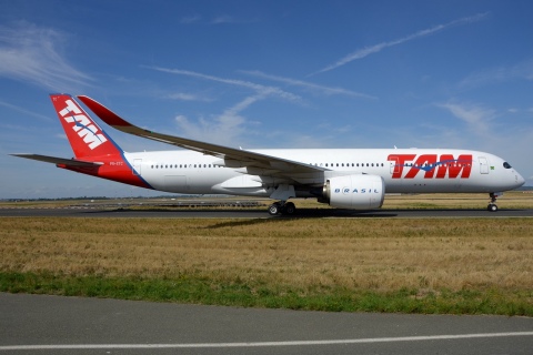 PR-XTC - A350-941 - LATAM Airlines Brasil - CDG - 10-09-2018c