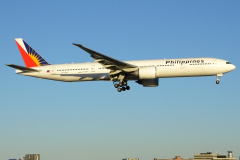 RP-C7775 - 777-3F6(ER) - Philippine Airlines - YYZ - 07-07-2018