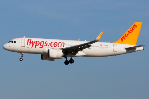 TC-NBH - A320-251N(WL) - Pegasus - ORY - 13-10-2018