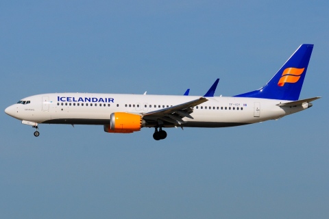 TF-ICY - 737-8 MAX - Icelandair - ORY - 13-10-2018