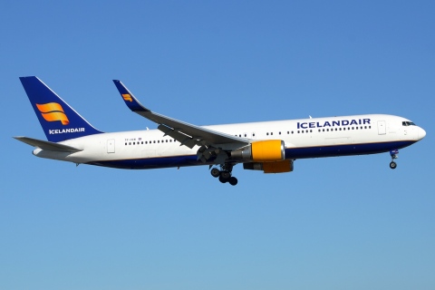 TF-ISW - 767-319(ER)(WL) - Icelandair - YYZ - 07-07-2018