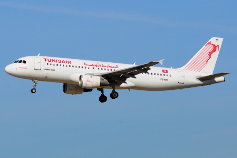 TS-IMH - A320-211 - Tunisair - ORY - 13-10-2018