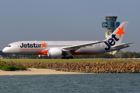 VH-VKL - 787-8 Dreamliner - Jetstar Airways - SYD - 09-04-2018b