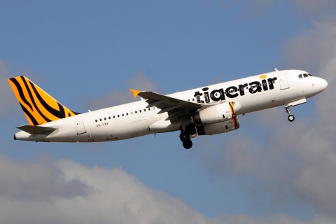 VH-VNF - A320-232 - Tigerair Australia - SYD - 07-04-2018b