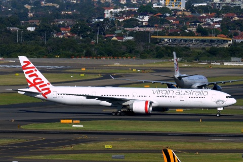 VH-VPE - 777-3ZG(ER) - Virgin Australia - SYD - 11-04-2018b