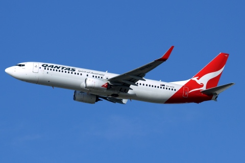 VH-VZZ - 737-838(WL) - Qantas - SYD - 14-04-2018